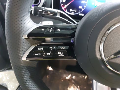 Used 2025 Mercedes-Benz C 300 C 300 image 17