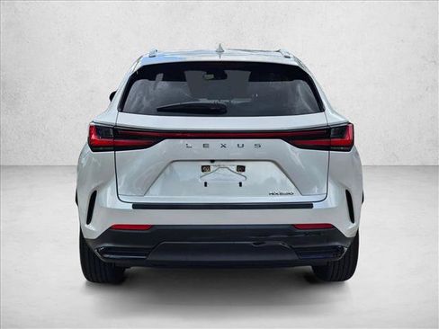 Used 2024 Lexus NX 250 FWD w/ Towing Package (2000 Lbs) image 6