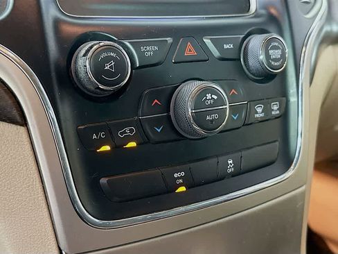 Used 2014 Jeep Grand Cherokee Laredo w/ Quick Order Package 23E image 30