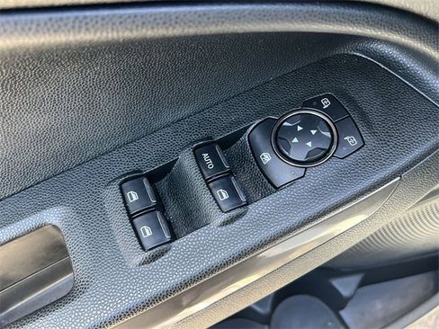 Used 2021 Ford EcoSport SE w/ SE Convenience Package image 18