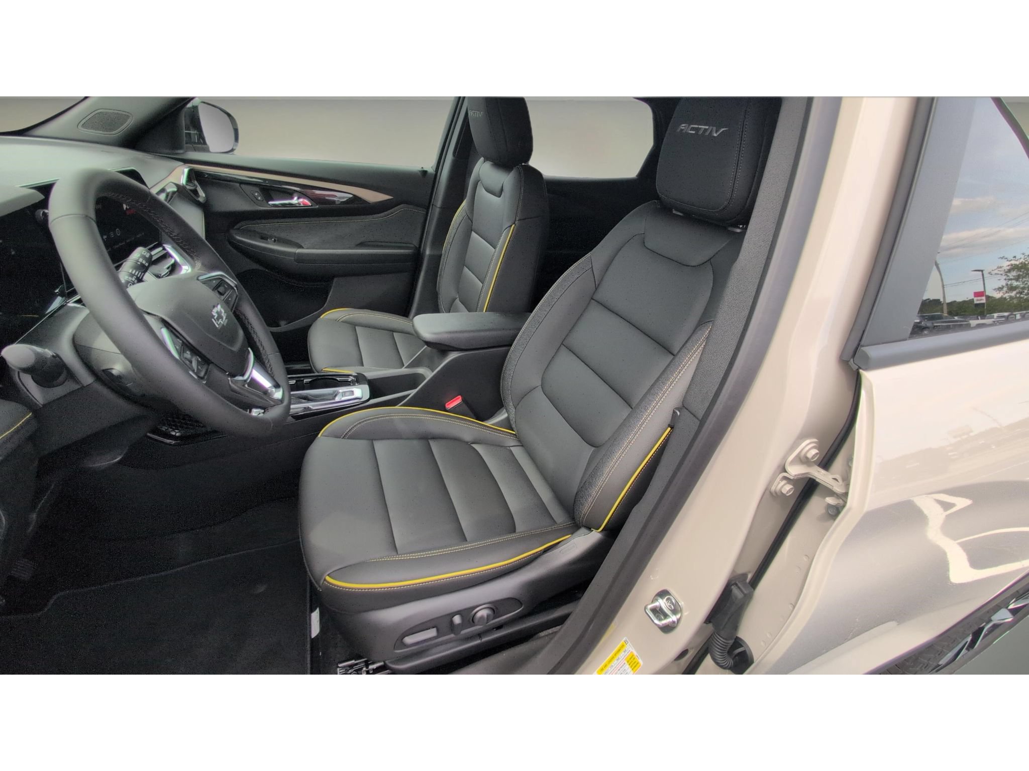 New 2026 Chevrolet TrailBlazer ACTIV w/ Driver Confidence Package FWD image 18