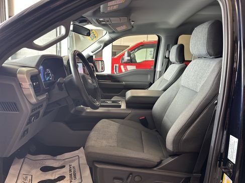 Used 2022 Ford F150 XLT w/ Equipment Group 302A High AWD/4WD image 5