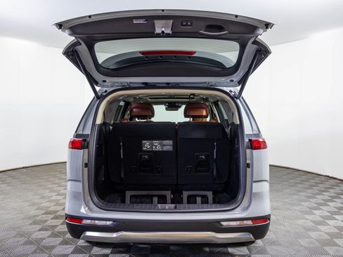 Used 2024 Kia Carnival SX Prestige FWD image 43