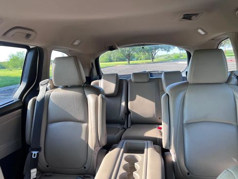 Used 2019 Honda Odyssey EX-L image 21