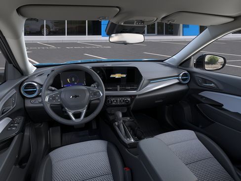 New 2026 Chevrolet Trax LT w/ Driver Confidence Package FWD image 15