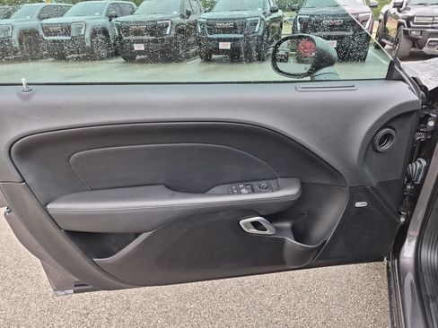Used 2019 Dodge Challenger R/T Scat Pack RWD image 21