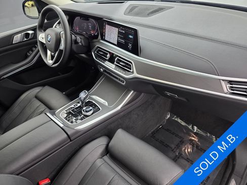 Used 2021 BMW X7 xDrive40i w/ Executive Package 2 AWD/4WD image 32