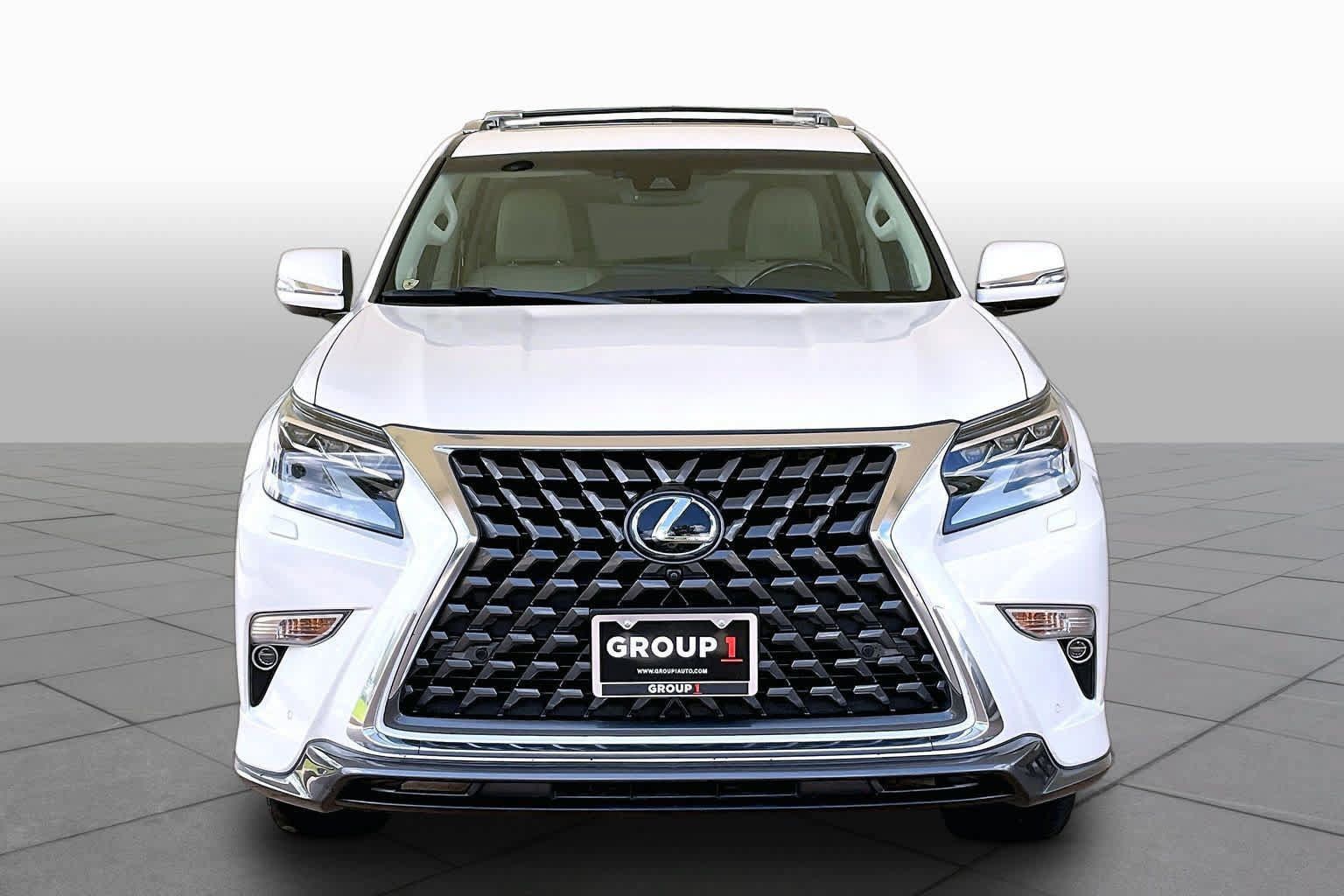 Used 2023 Lexus GX 460 Luxury w/ Sport Design Package AWD/4WD image 4