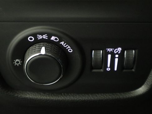 New 2025 Jeep Grand Cherokee L Laredo image 34