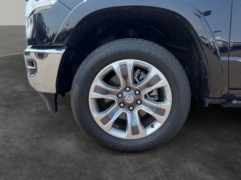 Used 2024 RAM 1500 Limited AWD/4WD image 4