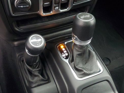 Used 2021 Jeep Wrangler Unlimited Willys image 24