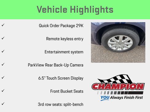 Used 2016 Chrysler Town & Country Touring image 6
