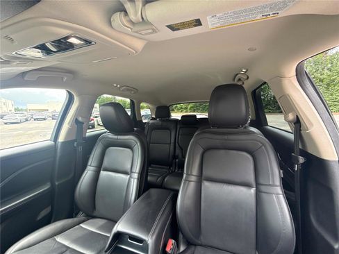Used 2023 Lincoln Corsair Reserve w/ Jet Appearance Package FWD image 24