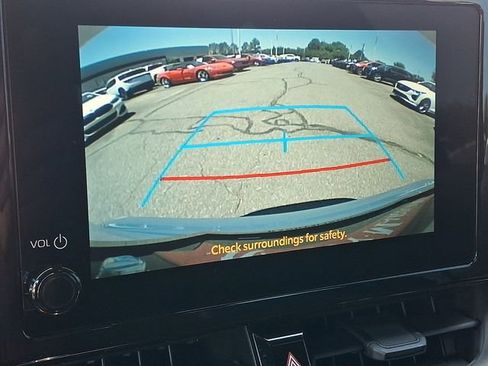 Used 2025 Toyota Corolla SE FWD image 14