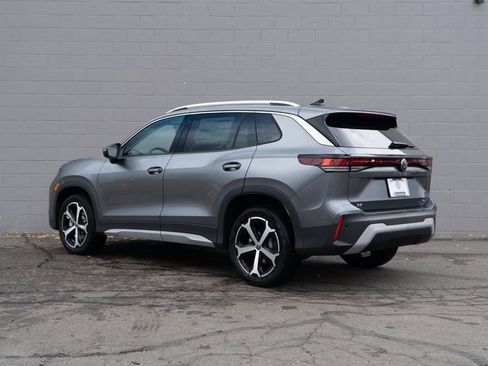 New 2025 Volkswagen Tiguan SE image 4