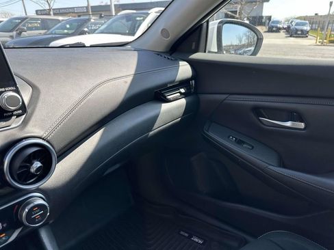 Used 2021 Nissan Sentra SV FWD image 31