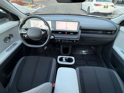 Used 2024 Hyundai Ioniq 5 SEL image 26