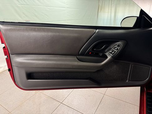 Used 1997 Chevrolet Camaro LT RWD image 14