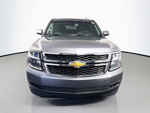 Used 2019 Chevrolet Suburban LT image 2