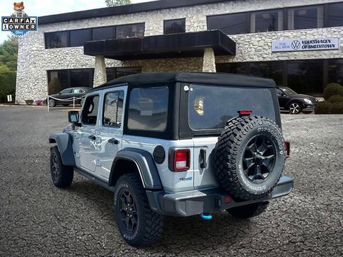 Used 2023 Jeep Wrangler Unlimited w/ Cold Weather Group AWD/4WD image 6