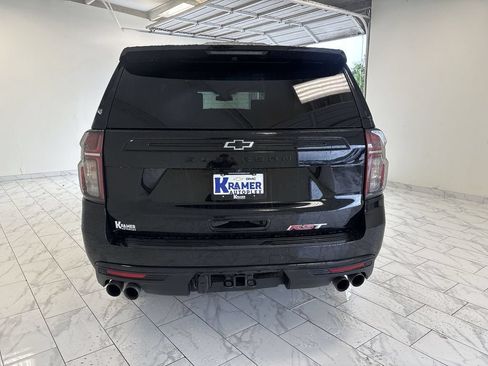 Used 2023 Chevrolet Suburban RST w/ Sport Performance Package AWD/4WD image 7
