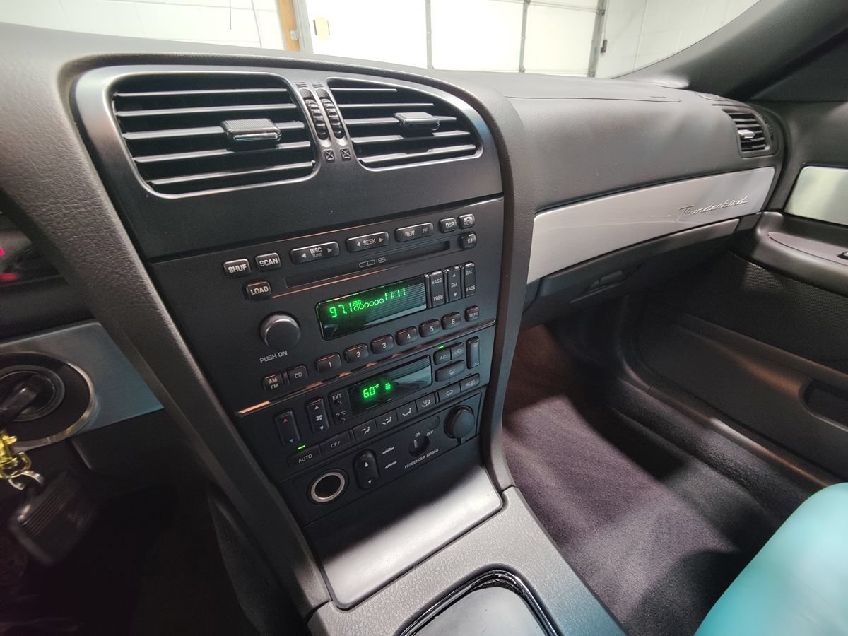 Used 2002 Ford Thunderbird RWD image 31