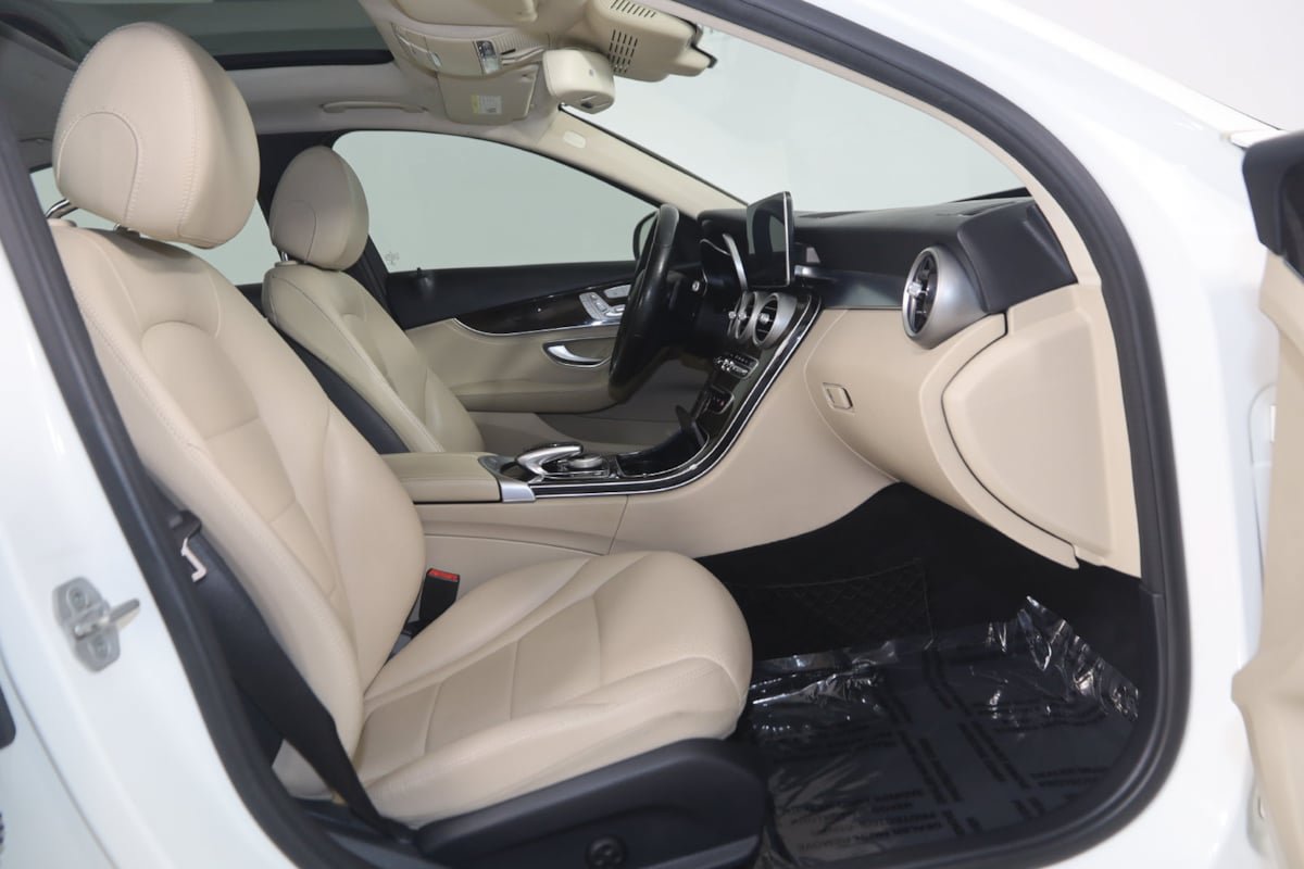 Used 2015 Mercedes-Benz C 300 4MATIC Sedan image 13