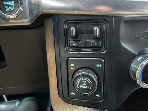 Used 2024 Ford F150 King Ranch image 19