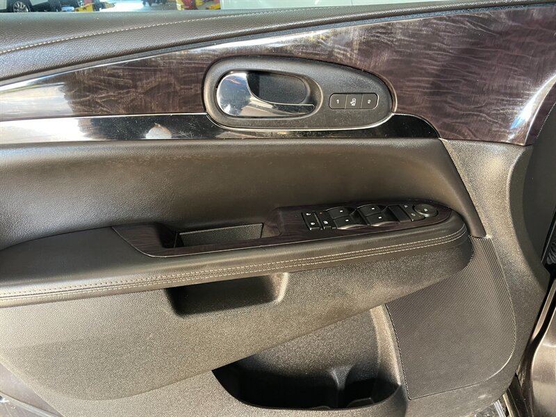 Used 2015 Buick Enclave Leather AWD/4WD image 21