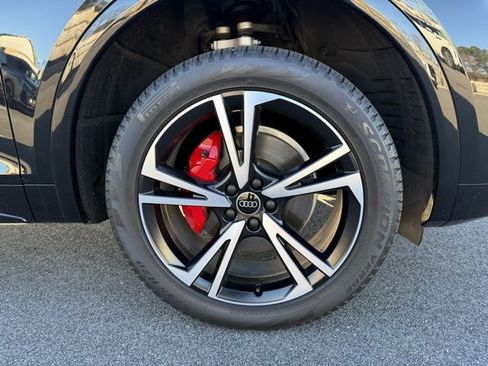 Used 2025 Audi Q5 2.0T Premium Plus w/ Premium Plus Package image 12