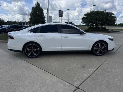 Used 2024 Honda Accord Sport image 4