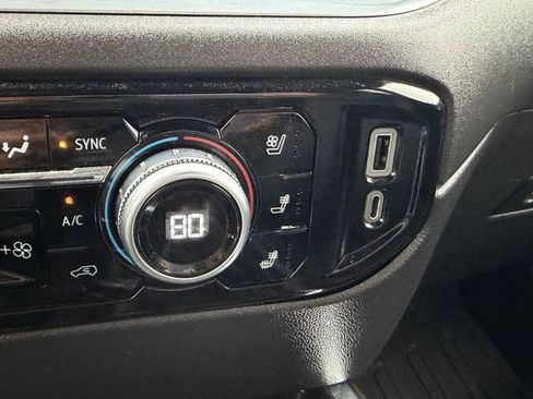 Used 2022 GMC Sierra 1500 SLT image 21