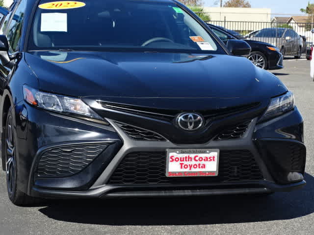Certified 2022 Toyota Camry SE FWD image 4