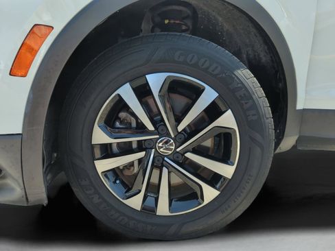 Used 2022 Volkswagen Tiguan S AWD/4WD image 46