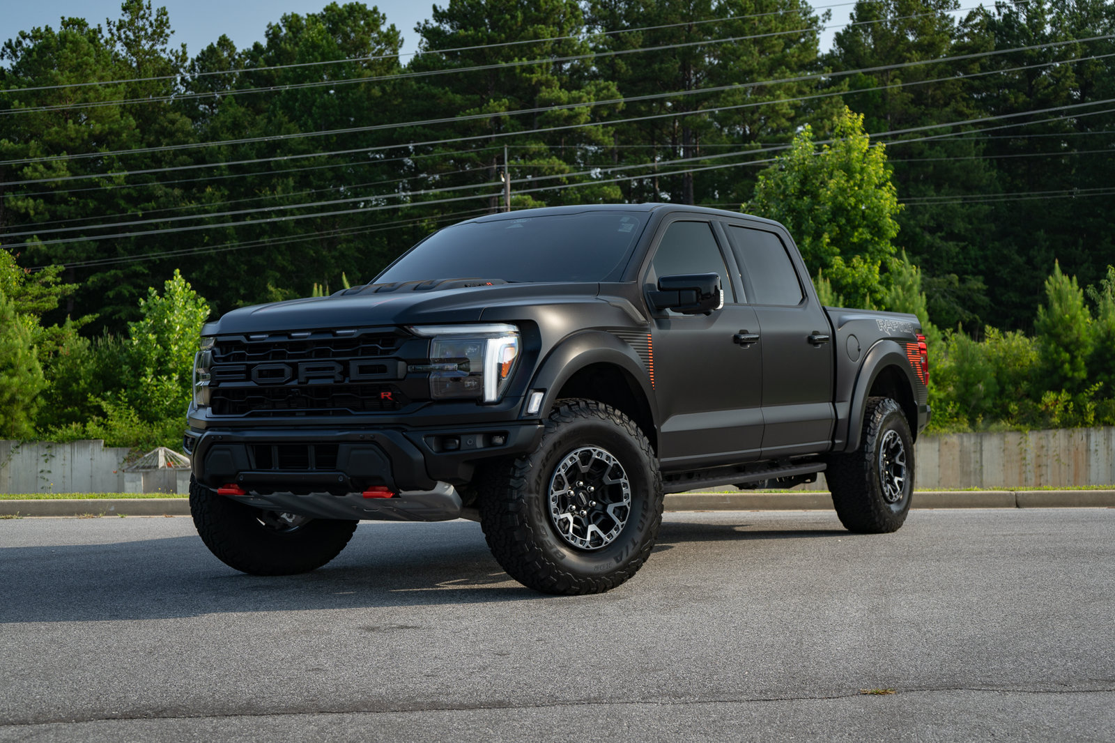Used 2025 Ford F150 Raptor w/ Equipment Group 803A Raptor R AWD/4WD image 2