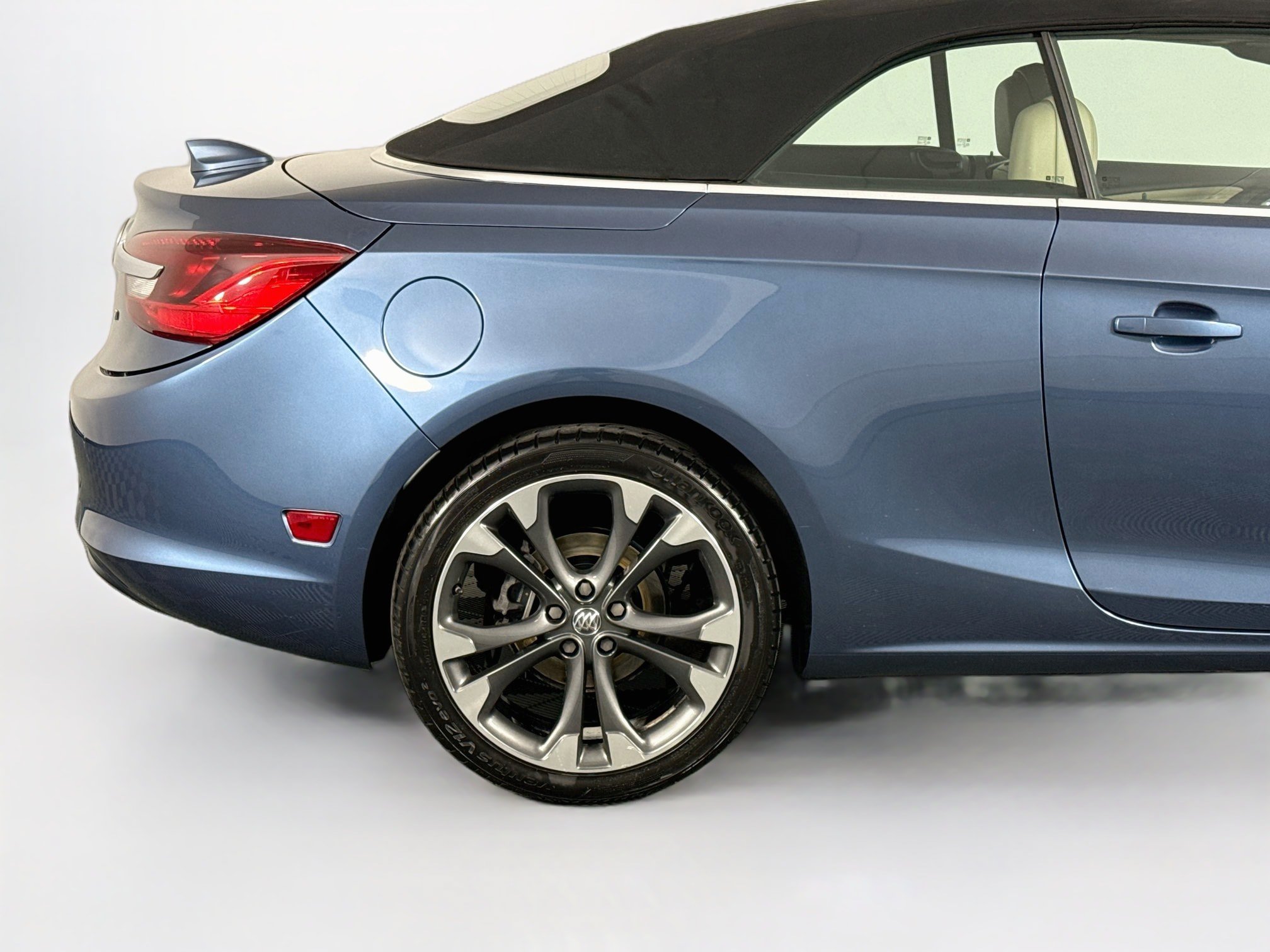Used 2017 Buick Cascada Premium FWD image 43