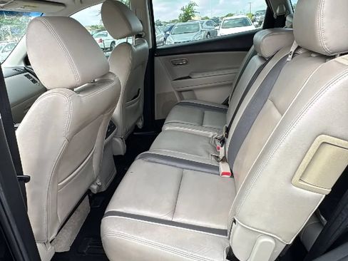 Used 2011 MAZDA CX-9 Touring w/ Moonroof & Bose Audio Pkg FWD image 13