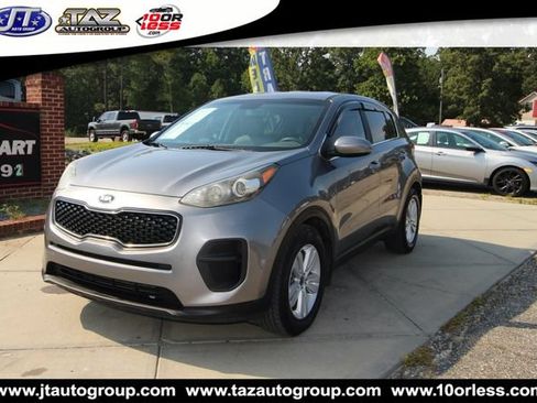 Used 2017 Kia Sportage LX FWD image 3