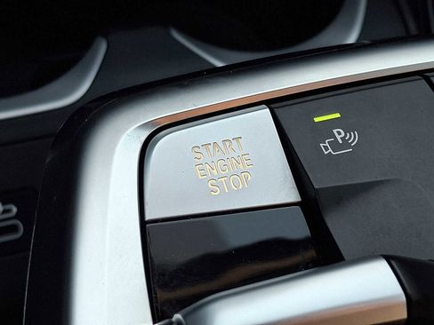 Used 2025 BMW X1 xDrive28i w/ Technology Package image 23