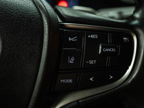 Used 2023 Lexus ES 300h w/ Premium Package FWD image 18
