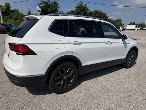 Used 2024 Volkswagen Tiguan SE FWD image 7