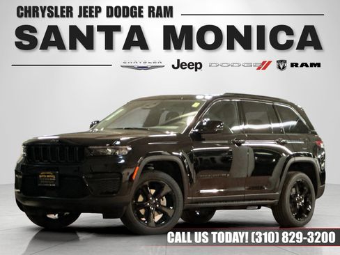 New 2025 Jeep Grand Cherokee image 1