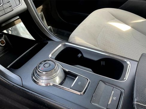 Used 2019 Ford Fusion SE w/ Equipment Group 151A image 14