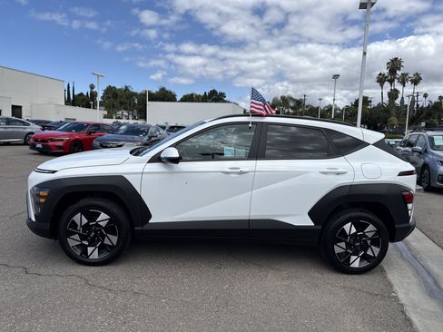 Used 2025 Hyundai Kona SEL AWD/4WD image 2