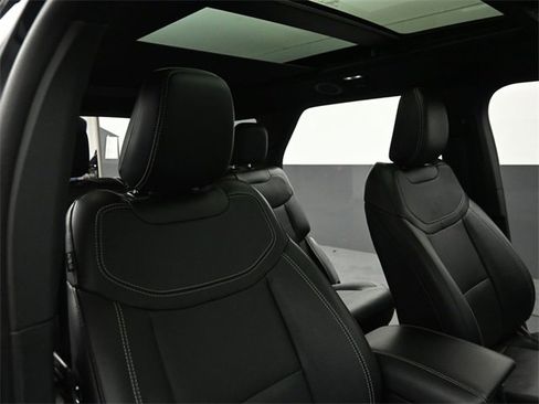 Certified 2022 Ford Explorer ST w/ Equipment Group 401A image 33
