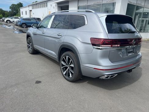 New 2026 Volkswagen Atlas SEL Premium R-Line AWD/4WD image 15
