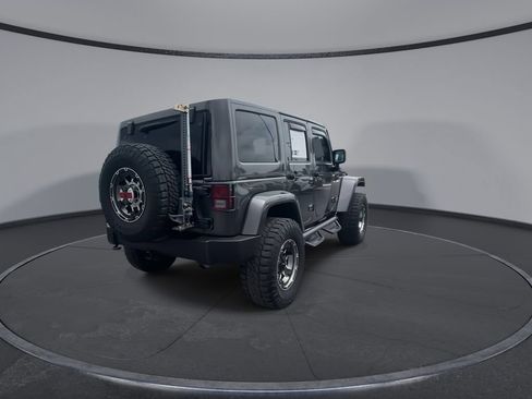 Used 2017 Jeep Wrangler Unlimited Rubicon w/ Cold Weather Group AWD/4WD image 8
