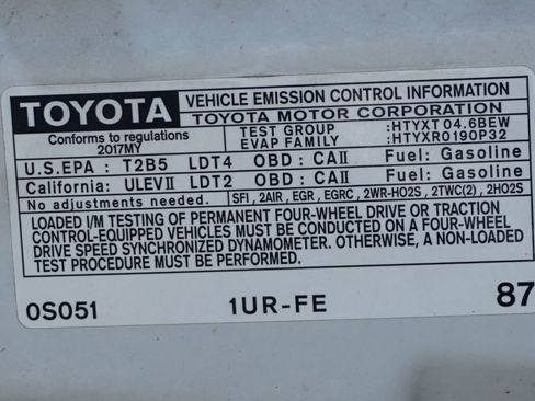 Used 2017 Toyota Tundra SR5 w/ SR5 Upgrade Package image 11