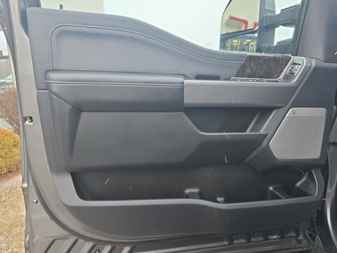 Used 2023 Ford F250 Lariat w/ Lariat Ultimate Package image 18