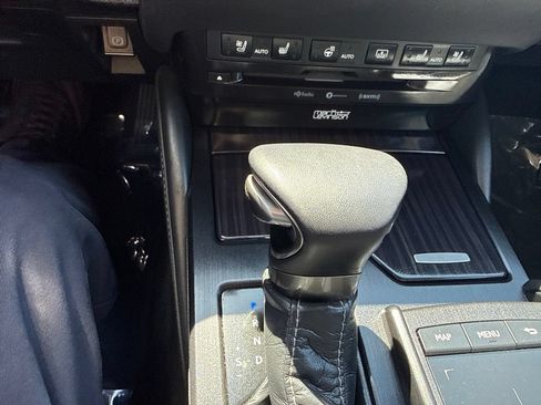 Used 2021 Lexus ES 300h w/ Accessory Package FWD image 29